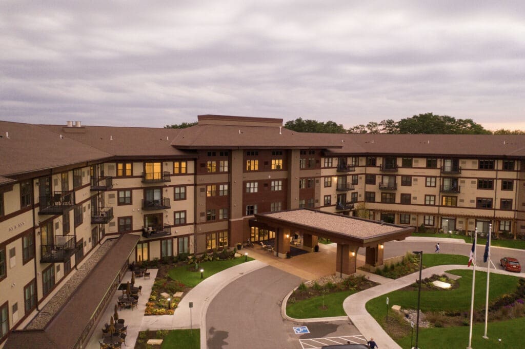 Exterior image of The Summit of Coralville.